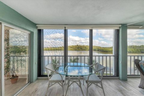 Copropriété à louer à Sarasota, Floride: 2 chambres, 128.21 m2 № 1561747 - photo 4