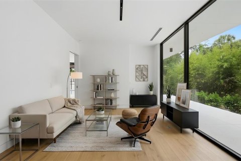 House in Sarasota, Florida 5 bedrooms, 363.53 sq.m. № 2132175 - photo 24