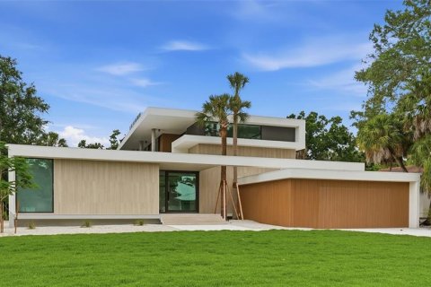 House in Sarasota, Florida 5 bedrooms, 363.53 sq.m. № 2132175 - photo 4