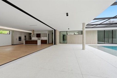 House in Sarasota, Florida 5 bedrooms, 363.53 sq.m. № 2132175 - photo 10