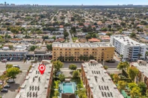 Купить кондоминиум в Майами, Флорида 2 спальни, 72.65м2, № 2001848 - фото 2