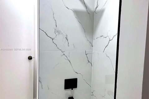 Copropriété à louer à Pompano Beach, Floride: 2 chambres, 83.89 m2 № 2407250 - photo 10