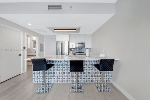 Copropriété à louer à Miami, Floride: 1 chambre, 77.39 m2 № 2087573 - photo 7