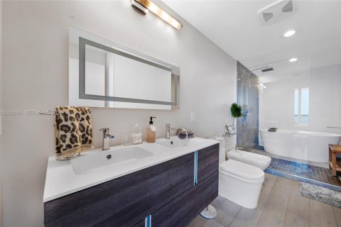 Copropriété à louer à Miami, Floride: 1 chambre, 77.39 m2 № 2087573 - photo 25