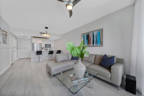 Copropriété à louer à Miami, Floride: 1 chambre, 77.39 m2 № 2087573 - photo 13