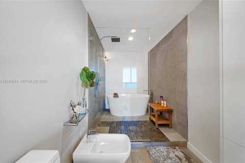 Copropriété à louer à Miami, Floride: 1 chambre, 77.39 m2 № 2087573 - photo 26