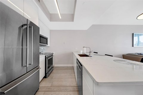 Copropriété à louer à Miami, Floride: 1 chambre, 77.39 m2 № 2087573 - photo 5