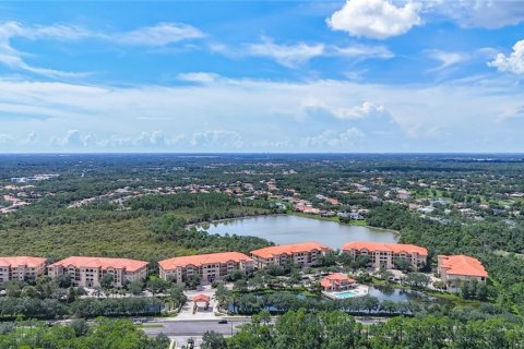 Condominio en venta en Lakewood Ranch, Florida, 3 dormitorios, 198.63 m2 № 1882839 - foto 7