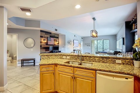 Condominio en venta en Lakewood Ranch, Florida, 3 dormitorios, 198.63 m2 № 1882839 - foto 17