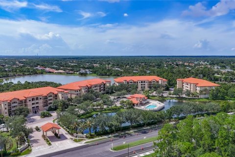 Condominio en venta en Lakewood Ranch, Florida, 3 dormitorios, 198.63 m2 № 1882839 - foto 6