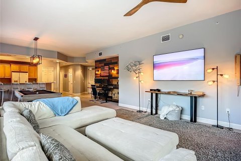 Condominio en venta en Lakewood Ranch, Florida, 3 dormitorios, 198.63 m2 № 1882839 - foto 22