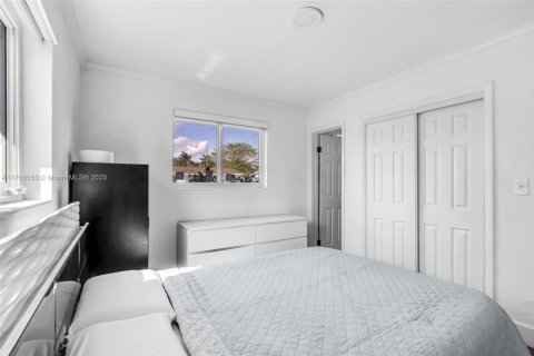Casa en venta en Homestead, Florida, 4 dormitorios, 104.98 m2 № 1713901 - foto 9