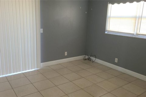 Villa ou maison à louer à Tampa, Floride: 1 chambre, 60.39 m2 № 1680956 - photo 7
