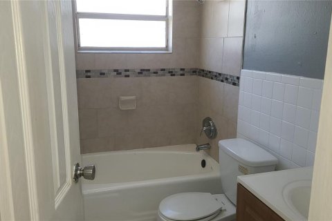Villa ou maison à louer à Tampa, Floride: 1 chambre, 60.39 m2 № 1680956 - photo 6