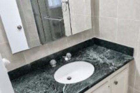 Condo in Lake Worth, Florida, 2 bedrooms  № 2154570 - photo 19