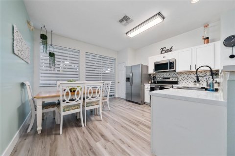 Townhouse in Kissimmee, Florida 3 bedrooms, 110.27 sq.m. № 1884607 - photo 10