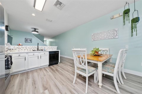 Townhouse in Kissimmee, Florida 3 bedrooms, 110.27 sq.m. № 1884607 - photo 14