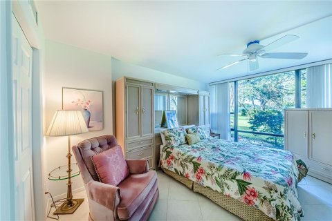 Condo in Venice, Florida, 2 bedrooms  № 1541301 - photo 12