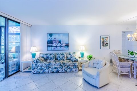 Condo in Venice, Florida, 2 bedrooms  № 1541301 - photo 8