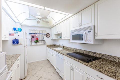 Condo in Venice, Florida, 2 bedrooms  № 1541301 - photo 10