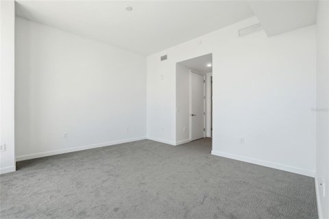 Купить кондоминиум в Сент-Питерсберг, Флорида 7 комнат, 160.91м2, № 2147519 - фото 23