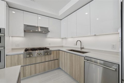 Купить кондоминиум в Сент-Питерсберг, Флорида 7 комнат, 160.91м2, № 2147519 - фото 11