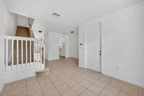 Touwnhouse à louer à Homestead, Floride: 3 chambres, 108.6 m2 № 2078289 - photo 5