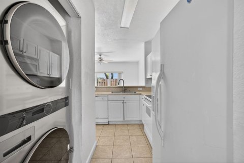 Touwnhouse à louer à Homestead, Floride: 3 chambres, 108.6 m2 № 2078289 - photo 16