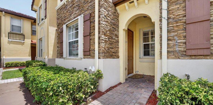 Touwnhouse à Homestead, Floride 3 chambres, 108.6 m2 № 2078289