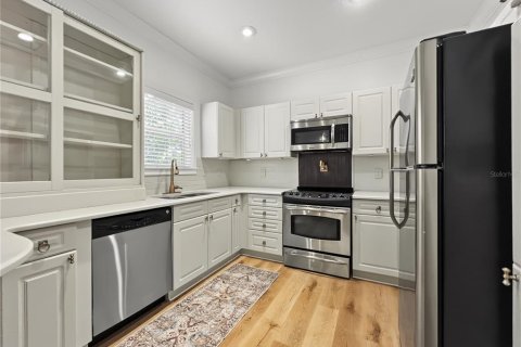Condo in Celebration, Florida, 2 bedrooms  № 2370866 - photo 25