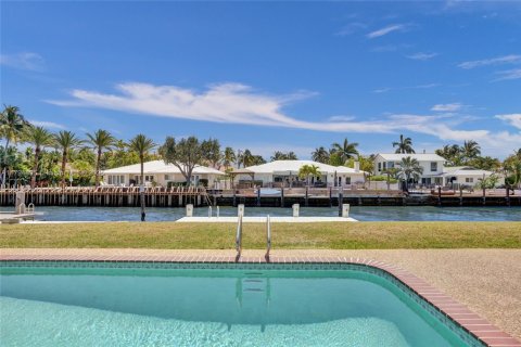 House in Fort Lauderdale, Florida 3 bedrooms, 222.13 sq.m. № 1695714 - photo 3