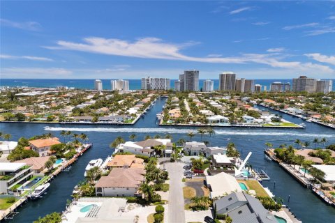 House in Fort Lauderdale, Florida 3 bedrooms, 222.13 sq.m. № 1695714 - photo 28