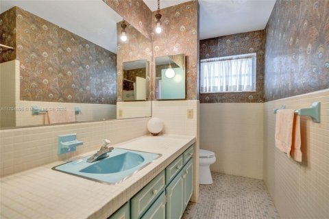 House in Fort Lauderdale, Florida 3 bedrooms, 222.13 sq.m. № 1695714 - photo 16