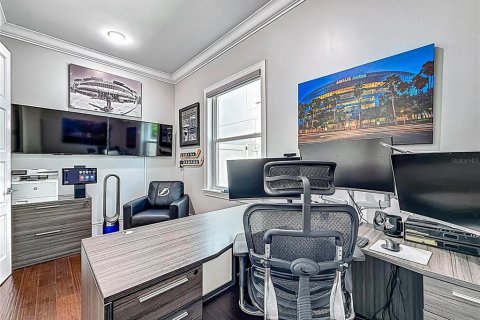Купить виллу или дом в Тампа, Флорида 11 комнат, 447.05м2, № 1900460 - фото 22