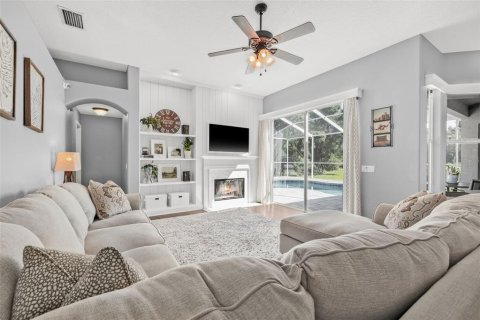 Villa ou maison à vendre à Land O' Lakes, Floride: 4 chambres, 222.78 m2 № 1884389 - photo 19