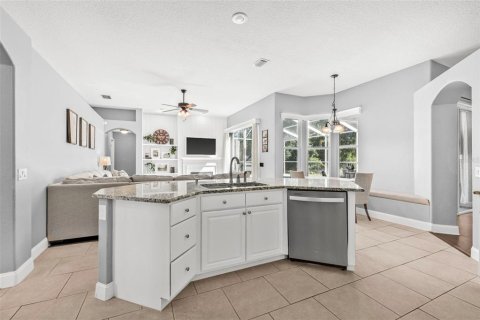 Villa ou maison à vendre à Land O' Lakes, Floride: 4 chambres, 222.78 m2 № 1884389 - photo 14