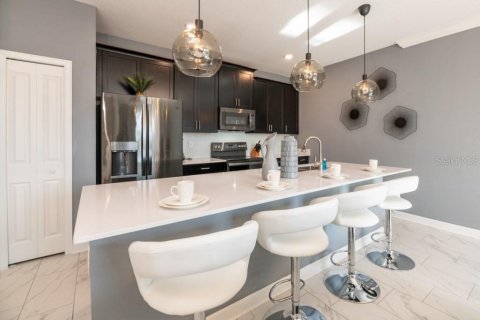 Touwnhouse à vendre à Davenport, Floride: 4 chambres, 177.81 m2 № 2355162 - photo 13