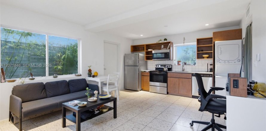 Villa ou maison à Miami, Floride 1 chambre, 46.92 m2 № 2303536