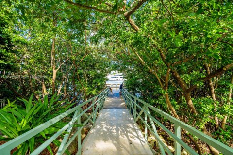 Copropriété à louer à Aventura, Floride: 2 chambres, 109.62 m2 № 1964938 - photo 25