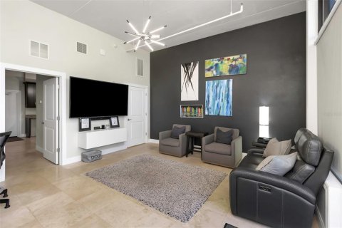 Commercial property in Saint Petersburg, Florida 59.64 sq.m. № 1885946 - photo 2