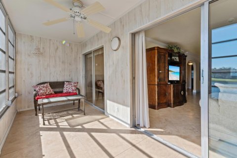 Condo in Coconut Creek, Florida, 2 bedrooms  № 2247035 - photo 23