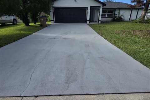 Casa en Kissimmee, Florida 3 dormitorios, 130.43 m2 № 2372945