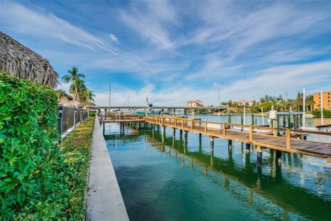 Copropriété à vendre à Saint Petersburg, Floride: 2 chambres, 113.34 m2 № 2312926 - photo 26