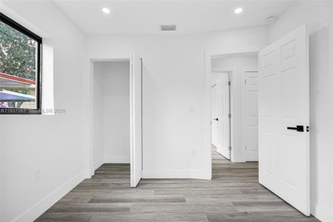 Casa en venta en Miami Gardens, Florida, 3 dormitorios, 102.56 m2 № 1995367 - foto 20