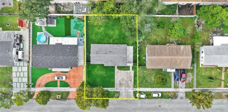 Casa en Miami Gardens, Florida 3 dormitorios, 102.56 m2 № 1995367