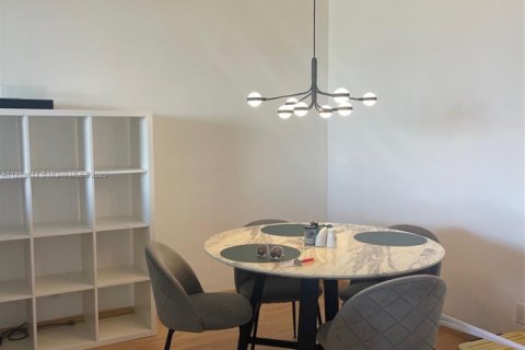 Condominio en alquiler en Hallandale Beach, Florida, 1 dormitorio, 88.26 m2 № 2077058 - foto 6