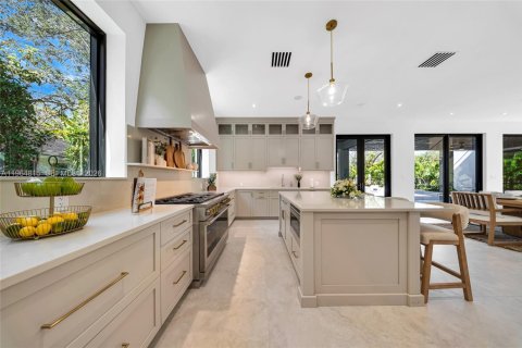 House in Miami, Florida 5 bedrooms № 2026323 - photo 23