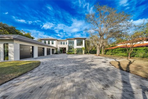 House in Miami, Florida 5 bedrooms № 2026323 - photo 14