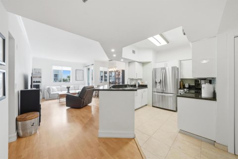 Купить кондоминиум в Авентура, Флорида 3 комнаты, 110.65м2, № 2082923 - фото 4