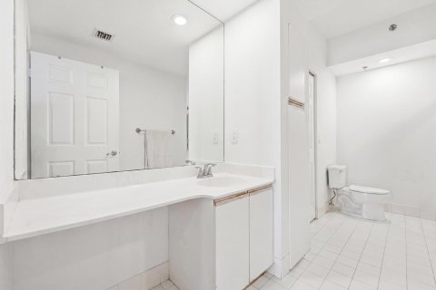 Купить кондоминиум в Авентура, Флорида 3 комнаты, 110.65м2, № 2082923 - фото 16